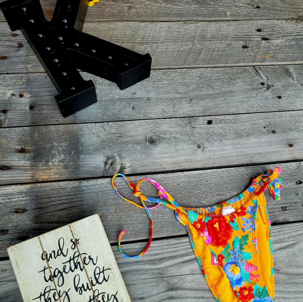 Xhilaration Swim Bottoms - Picture 4 of 5